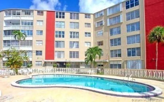1475 NE 125th Ter 503B, North Miami, FL 33161