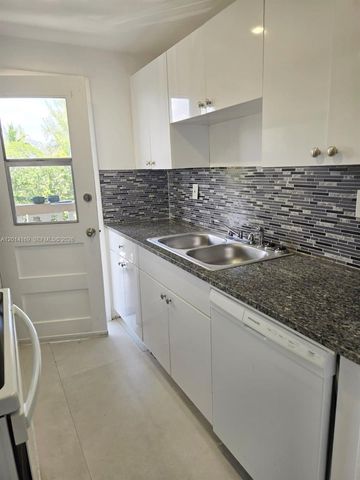 1475 NE 125th Ter 503B, North Miami, FL 33161