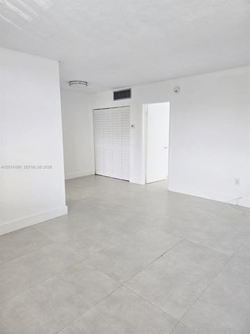 1475 NE 125th Ter 503B, North Miami, FL 33161
