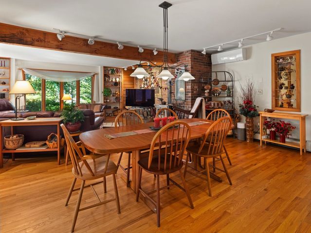 267 South Cove Road, Burlington, VT 05401