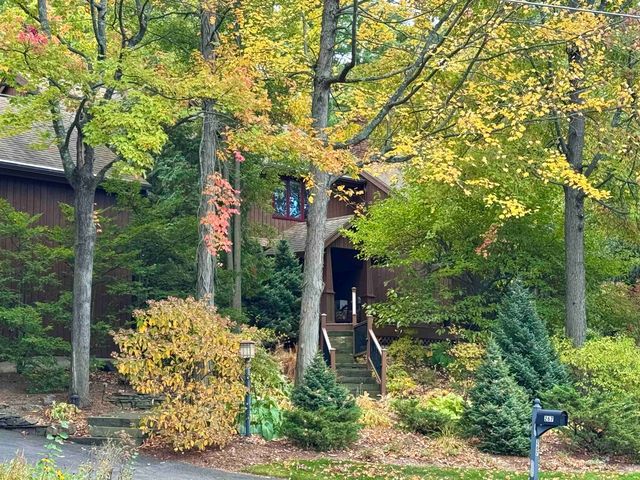 267 South Cove Road, Burlington, VT 05401