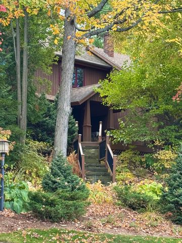 267 South Cove Road, Burlington, VT 05401