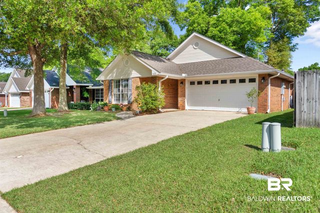 8254 S Magnolia Village Drive, Mobile, AL 36695