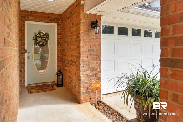 8254 S Magnolia Village Drive, Mobile, AL 36695