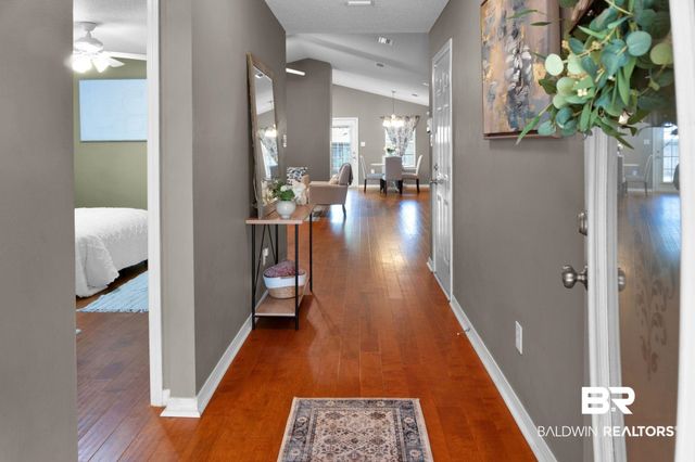 8254 S Magnolia Village Drive, Mobile, AL 36695