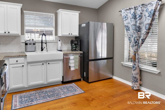 8254 S Magnolia Village Drive, Mobile, AL 36695