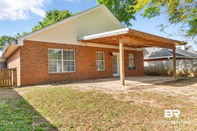 8254 S Magnolia Village Drive, Mobile, AL 36695