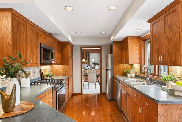 115 Smith Avenue, Wayzata, MN 55391