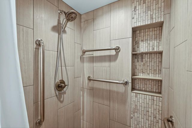 115 Smith Avenue, Wayzata, MN 55391