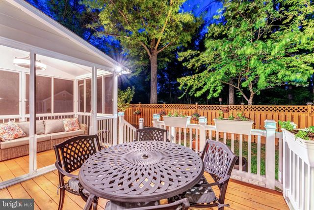 105 HEGLAR OAKS CT, Herndon, VA 20170