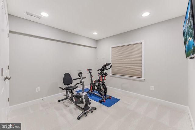 105 HEGLAR OAKS CT, Herndon, VA 20170