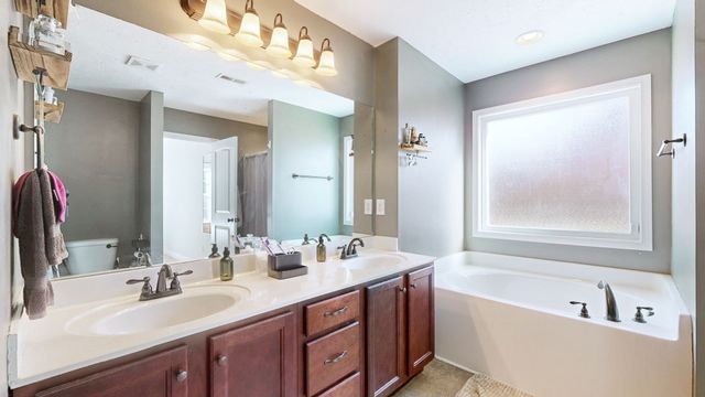 2415 Auldridge Dr, Christiana, TN 37037