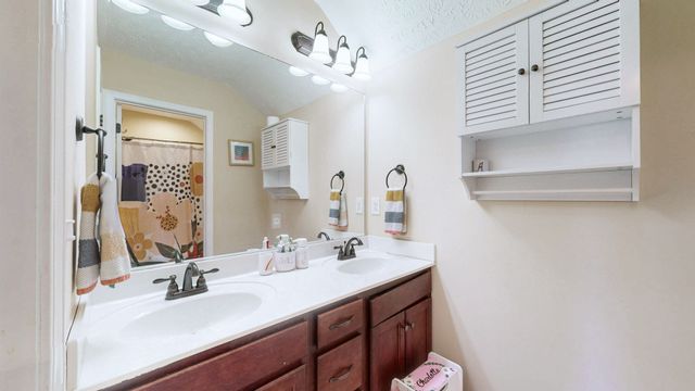 2415 Auldridge Dr, Christiana, TN 37037