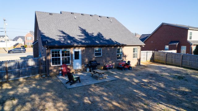 2415 Auldridge Dr, Christiana, TN 37037