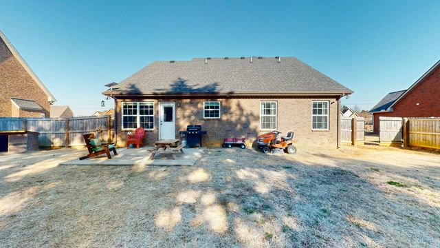 2415 Auldridge Dr, Christiana, TN 37037