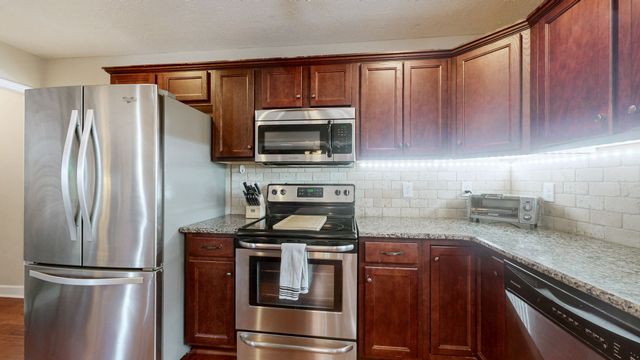 2415 Auldridge Dr, Christiana, TN 37037