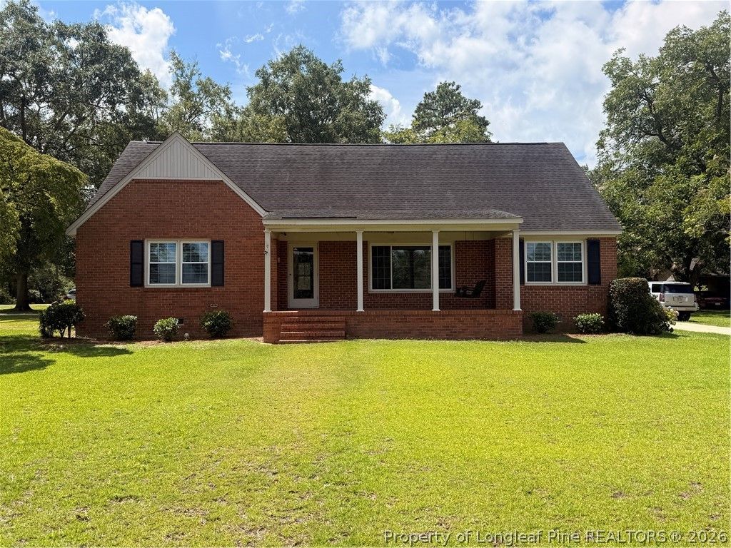 516 E 2nd Avenue, Red Springs, NC 28377 — exterior