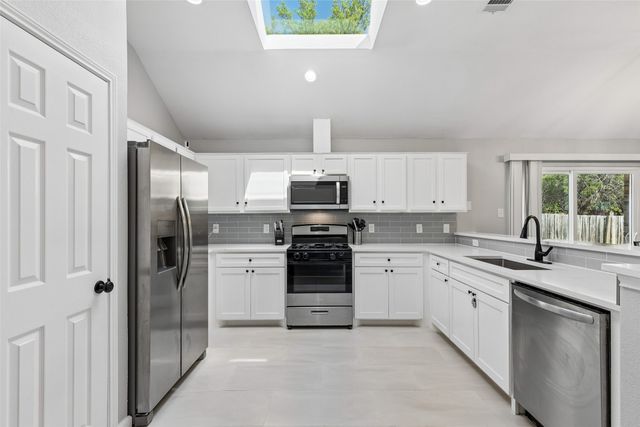 7502 Gillon Drive, Rowlett, TX 75089