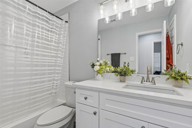 7502 Gillon Drive, Rowlett, TX 75089