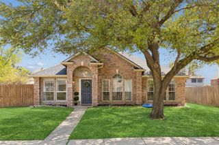 7502 Gillon Drive, Rowlett, TX 75089