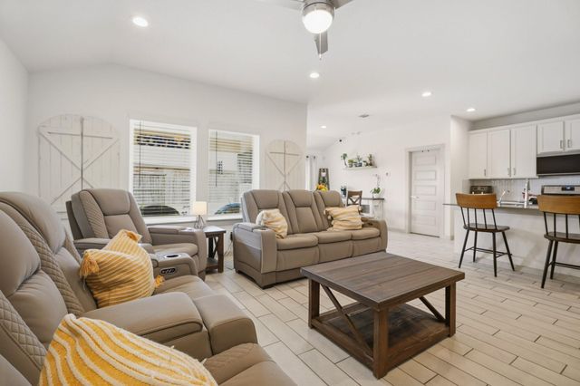 13404 Diamond Reef Lane, La Marque, TX 77568