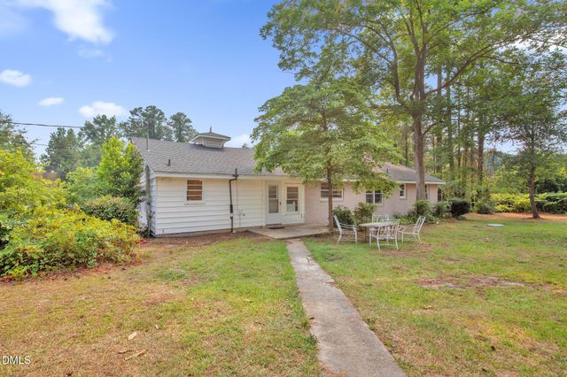 2439 George Owen Road, Fayetteville, NC 28306
