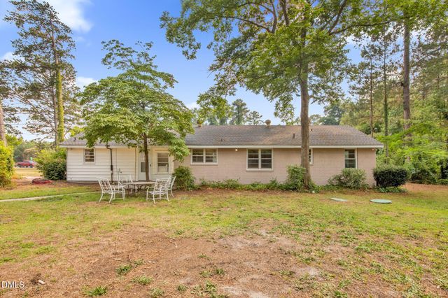 2439 George Owen Road, Fayetteville, NC 28306