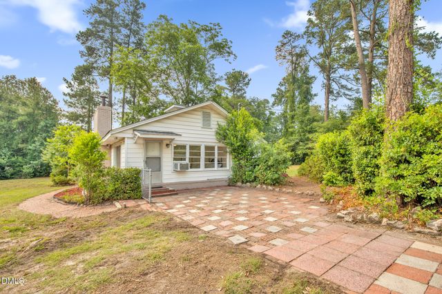 2439 George Owen Road, Fayetteville, NC 28306