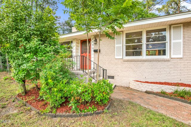 2439 George Owen Road, Fayetteville, NC 28306