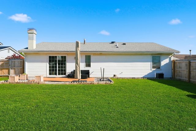 910 Aurora Knoll Lane, Fort Wayne, IN 46825