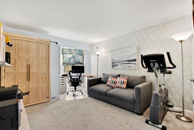 3304 Columbia Parkway, Cincinnati, OH 45226