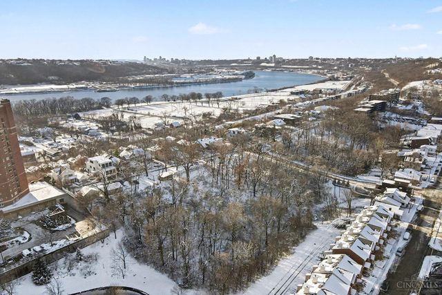 3304 Columbia Parkway, Cincinnati, OH 45226