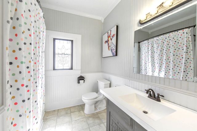 202 Maple Ave, Houma, LA 70364