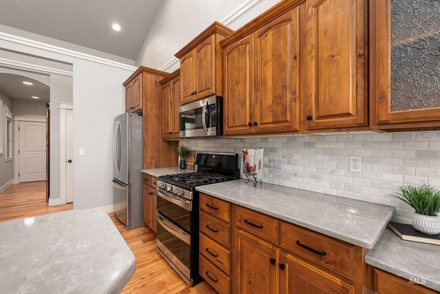 1968 S Riverbirch Ave, Eagle, ID 83616