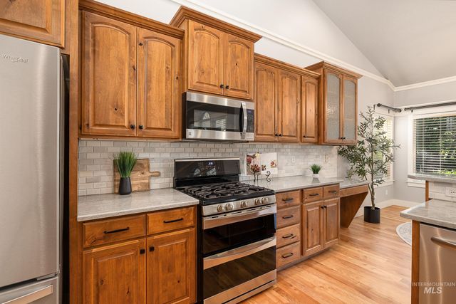 1968 S Riverbirch Ave, Eagle, ID 83616