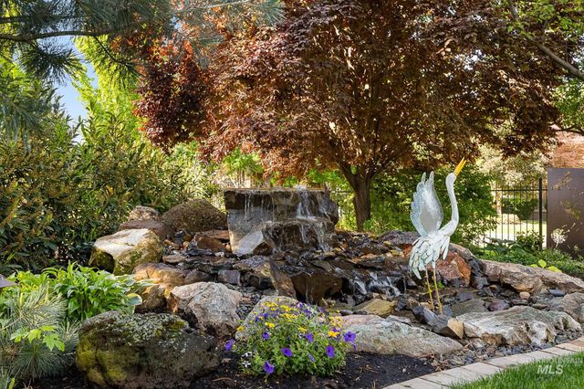 1968 S Riverbirch Ave, Eagle, ID 83616