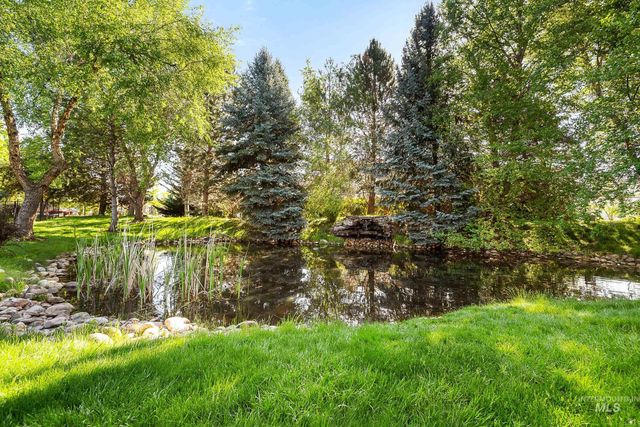1968 S Riverbirch Ave, Eagle, ID 83616