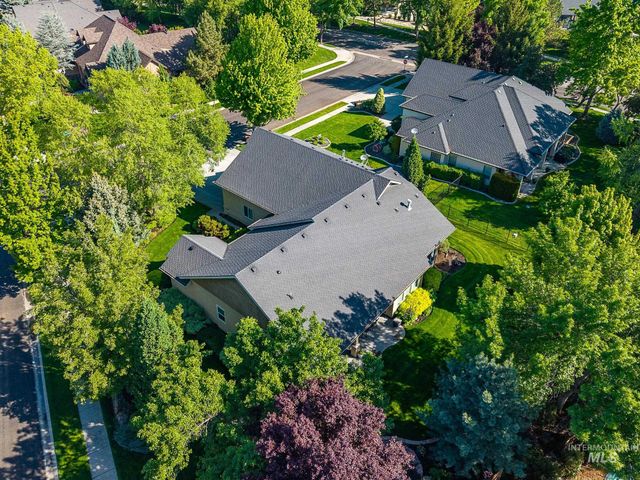 1968 S Riverbirch Ave, Eagle, ID 83616