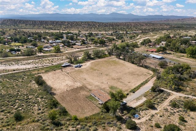 28 Sunlight View, Santa Fe, NM 87506