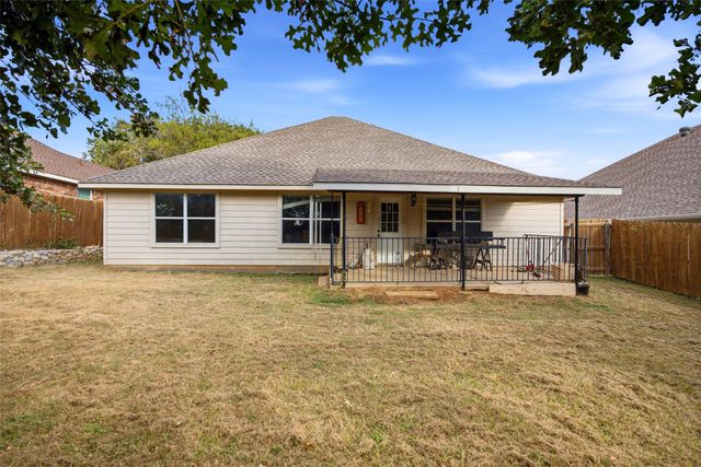 917 Chase Lane, Denton, TX 76209