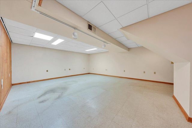 7834 Barrens RD, Roanoke, VA 24019