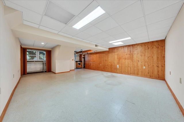 7834 Barrens RD, Roanoke, VA 24019
