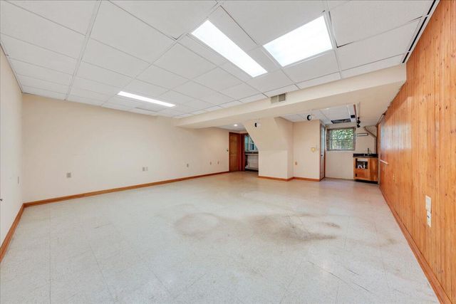 7834 Barrens RD, Roanoke, VA 24019