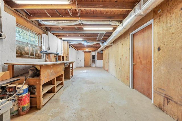 7834 Barrens RD, Roanoke, VA 24019