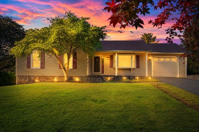 7834 Barrens RD, Roanoke, VA 24019