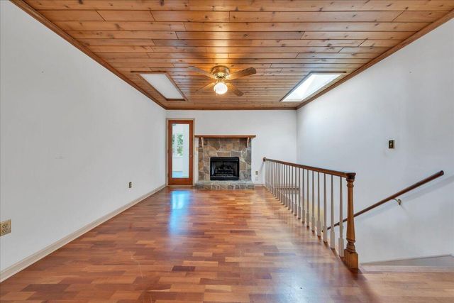 7834 Barrens RD, Roanoke, VA 24019