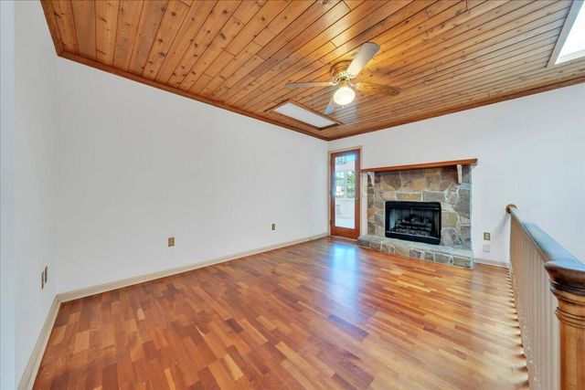 7834 Barrens RD, Roanoke, VA 24019