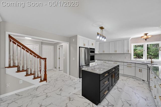 22293 Brockshire Street, Novi, MI 48375