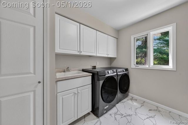 22293 Brockshire Street, Novi, MI 48375