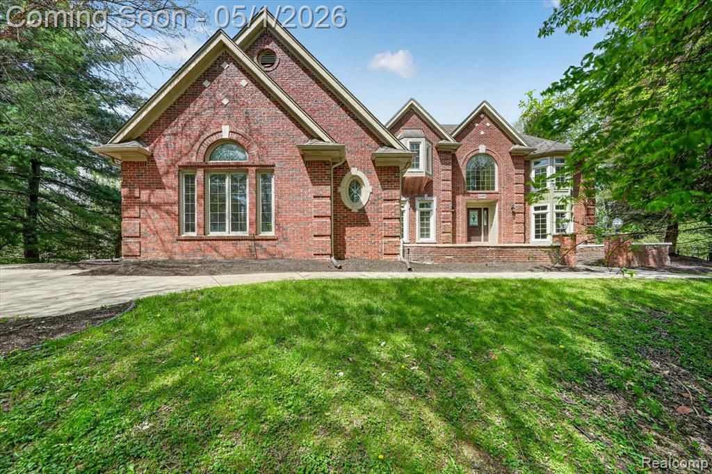 22293 Brockshire Street, Novi, MI 48375